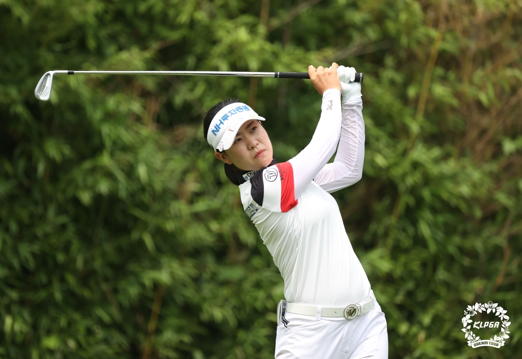 서연정, KLPGA 투어 대보 오픈 2R 2타 차 선두…'첫 승 도전'