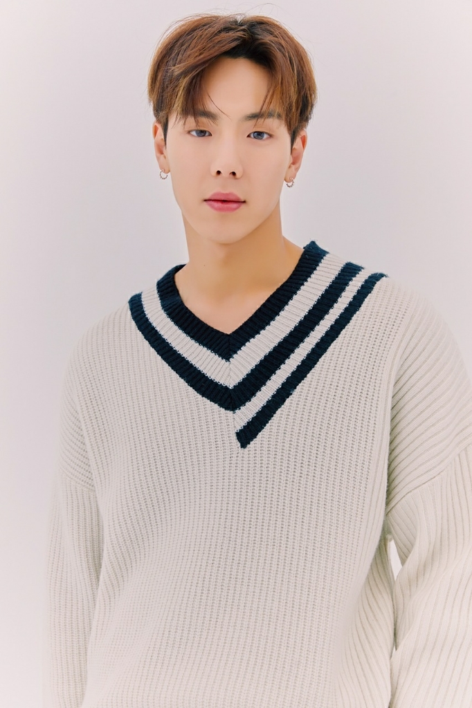 몬스타엑스 셔누, 22일 입대…멤버 중 처음