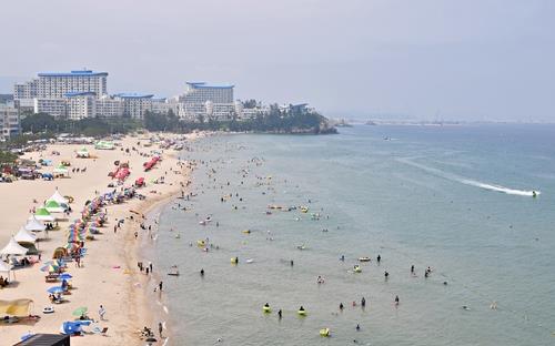 삼척 10개 해수욕장 내일 개장…"코로나19 방역 총력"