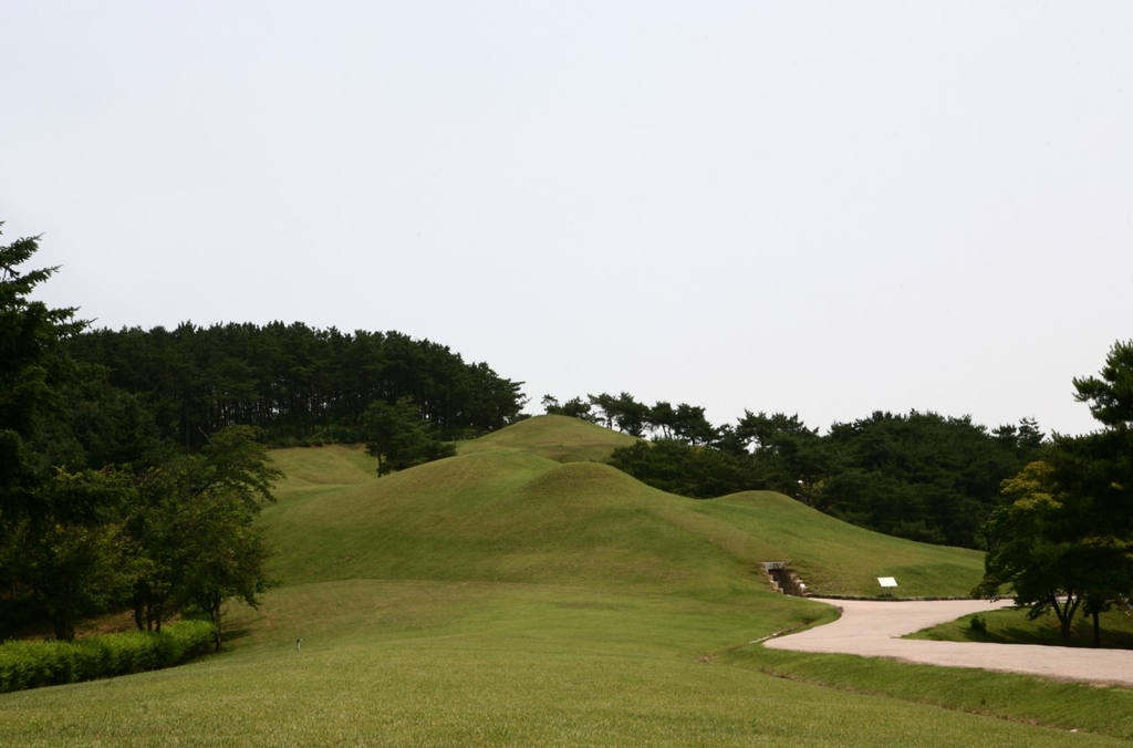 일제가 명명한 송산리·능산리 고분군, 문화재 이름 바뀐다