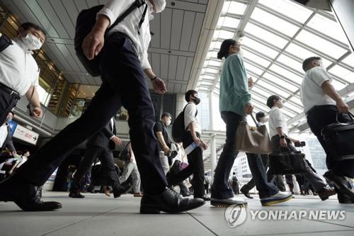 일본 최저임금 역대 최대폭 인상될 듯…평균 1만원 근접