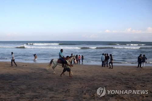 인도, 8월 말 코로나 '3차 유행' 경고…"면역력 떨어지고 있어"