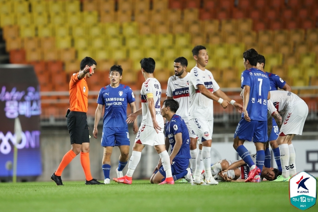 '이영재 결승골' 수원FC, '수원 더비'서 2-1 역전승…6위 도약