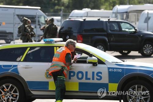 "피자 20판과 인질 교환하자"…스웨덴 인질범들 '황당' 제안