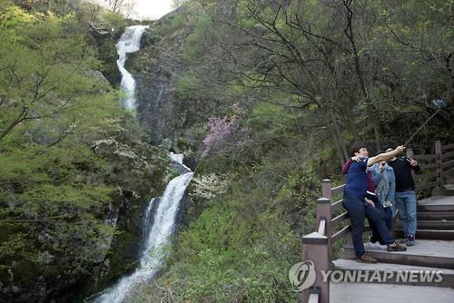 "대둔산 등 '완주 9경' 여행하고 선물 받으세요"