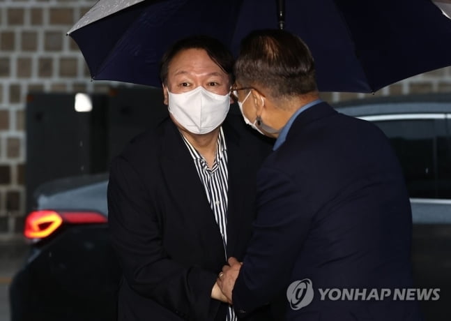 윤석열, 장모 구속에 "누구든 법 적용 공평해야"