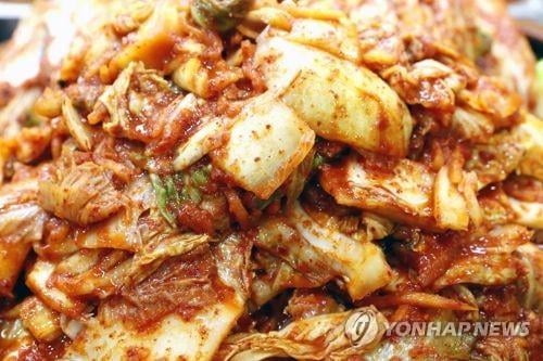 중국산 `알몸김치` 파동…음식점 68% "그래도 쓴다"