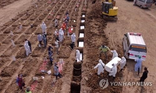 코로나19 1년 반 `전세계 사망자 400만명`…미국 최다