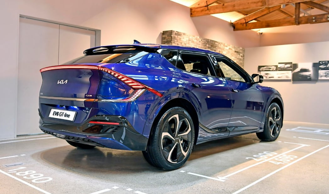 기아 EV6 GT-line 후측면.