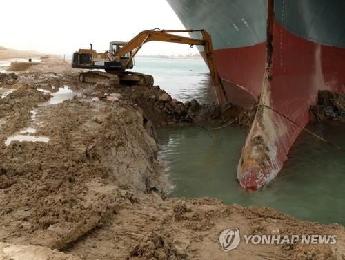 `올스톱` 수에즈 운하사고...원인은 역시 인재