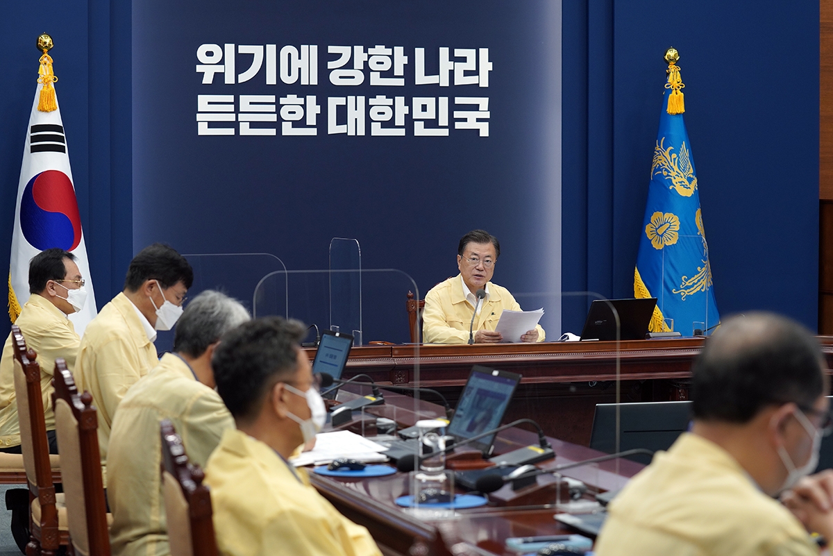 문 대통령, 일본 안 간다…靑 "협의했지만 미흡"