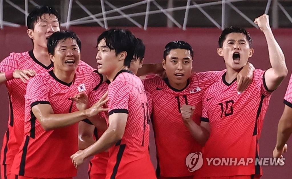 한국 축구, 루마니아에 4-0 이겨…B조 4개국 모두 승점 3