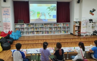 국어청, 여름 중 '온라인 동화작가와의 만남' 행사 개최 