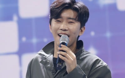 '사콜' 임영웅, 점프 수트도 찰떡이네…유현상 "임영웅, 왕방산 같은 존재"