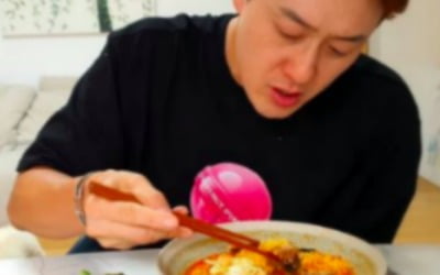 심진화, '♥ 김원효'와 고기 짬뽕 먹방…진짜 맛있게 먹네[TEN★]