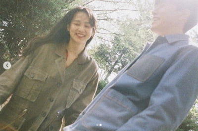 '결혼 뒤 6년 무색' 윤승아♥？김무열, 여전히 풋풋한 커플같은 부부[TEN★]