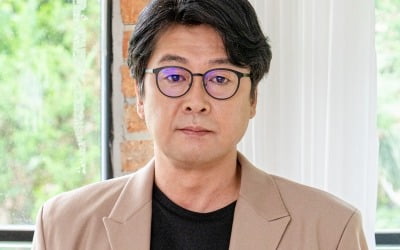 [TEN 인터뷰] '모가디슈' 김윤석 "카체이싱 장면, 속옷 찢어진 것도 모르고 몰입"