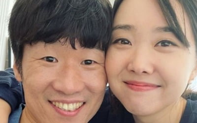 [전문] 김민지, ♥박지성과 결혼 7주년 "여전히 존경스러운 사람"