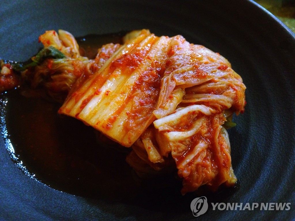 '맛의 도시' 전주 음식점 절반 가까이 중국산 김치 사용