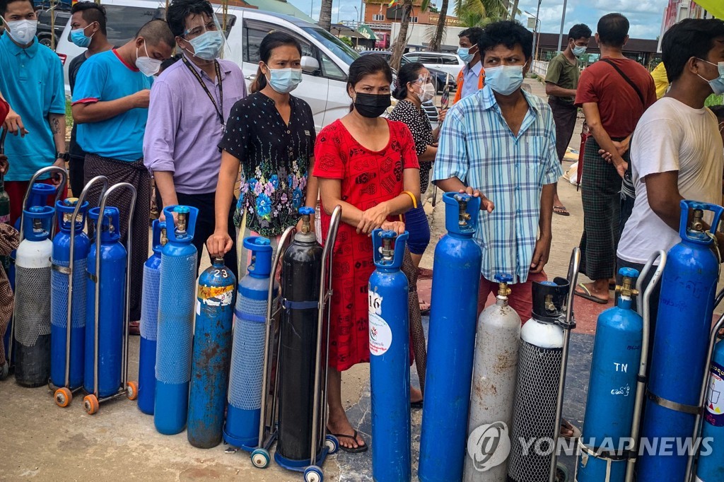 아시아 코로나 진원 인도→동남아…연일 최다 확진에 산소대란