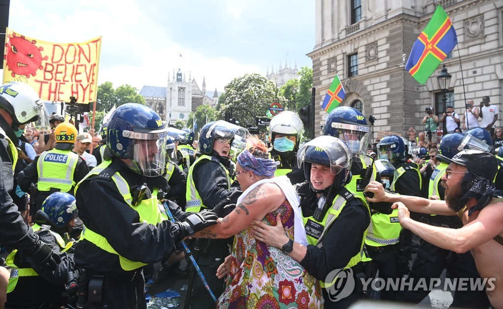 코로나 확진자 5천만 넘긴 유럽 비상…프랑스 4차유행 선언(종합2보)