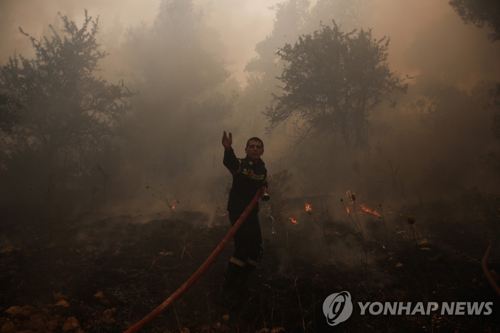 이번엔 남유럽 산불 대재난…"기후변화 통제불능될수도"