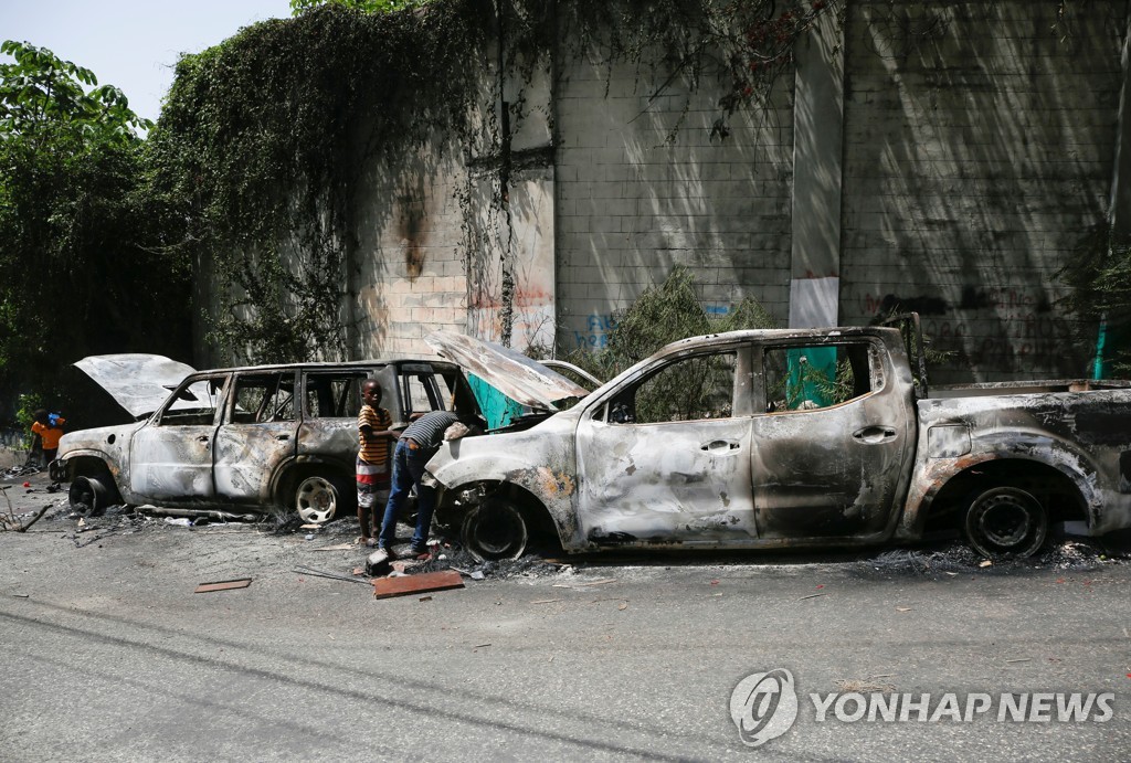 아이티 대통령 암살 용의자 6명 체포…"미 시민권자 2명 포함"(종합2보)