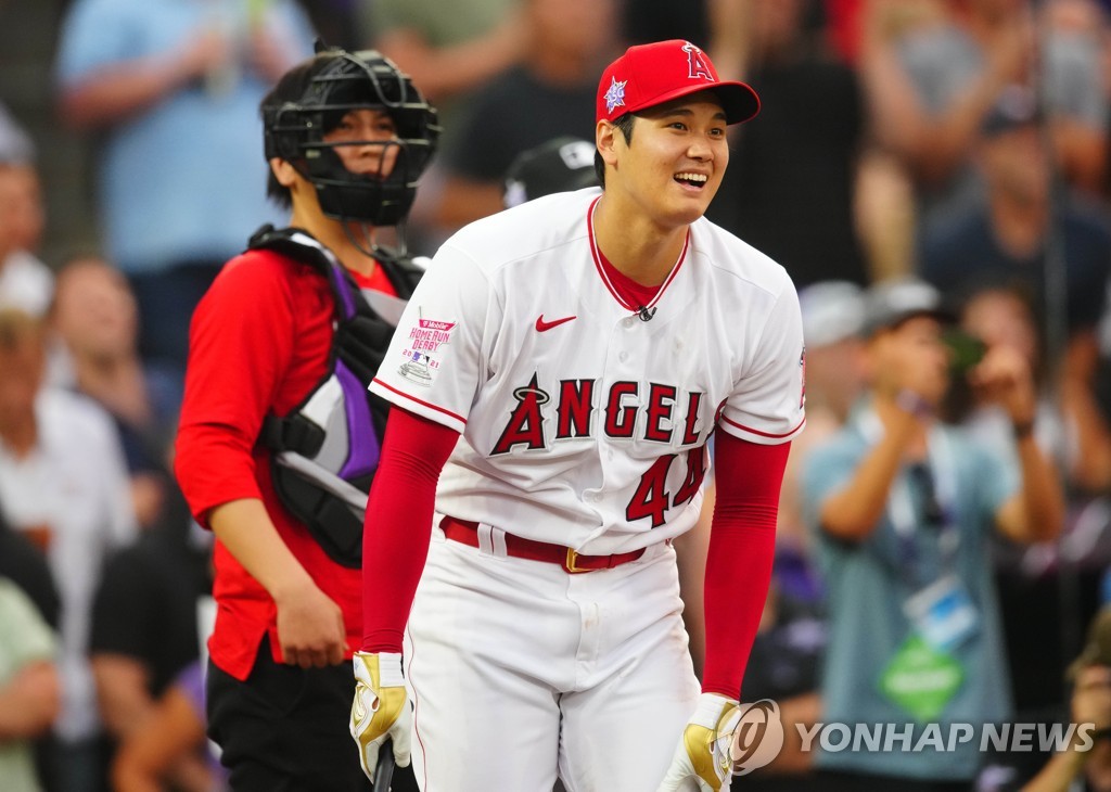 '춤추는 북극곰' 알론소, 2회 연속 MLB 홈런더비 우승(종합)