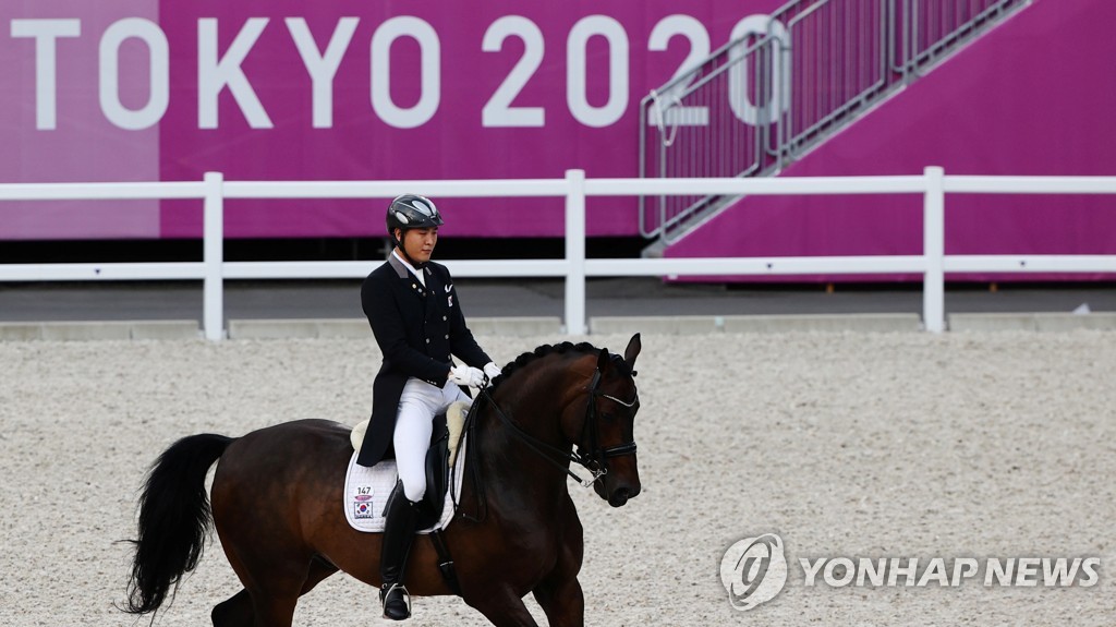 -올림픽- 승마 김동선, 마장마술 개인전 예선 하위권…결선 불발