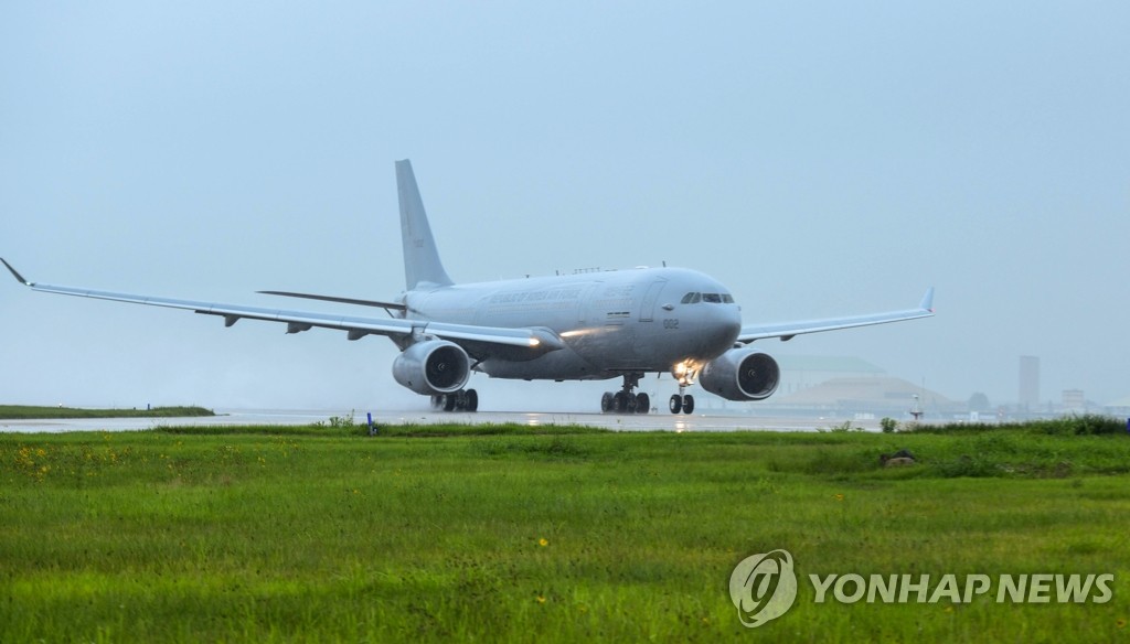 [속보] 청해부대 장병 이송할 공군 수송기 2대 오후 출발 예정