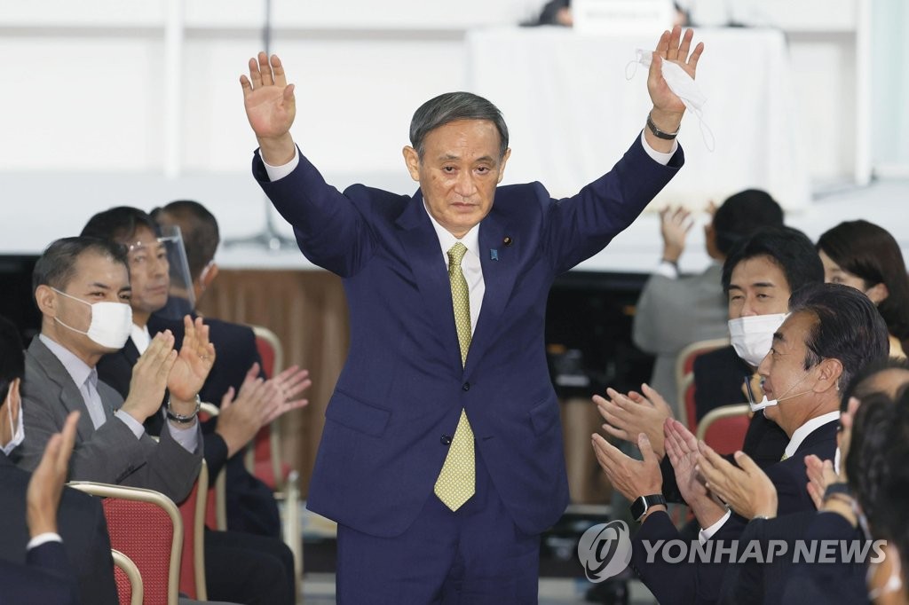 日 올림픽金 최다기록 '선전'…스가는 코로나 최악기록에 '고전'