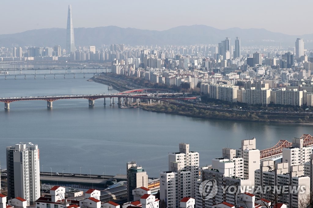 재건축 이주로 촉발된 강남발 전세불안, 도미노 전세난 부를까