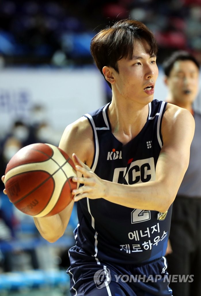 KCC 송교창, 프로농구 '연봉킹'으로…보수 7억5천만원