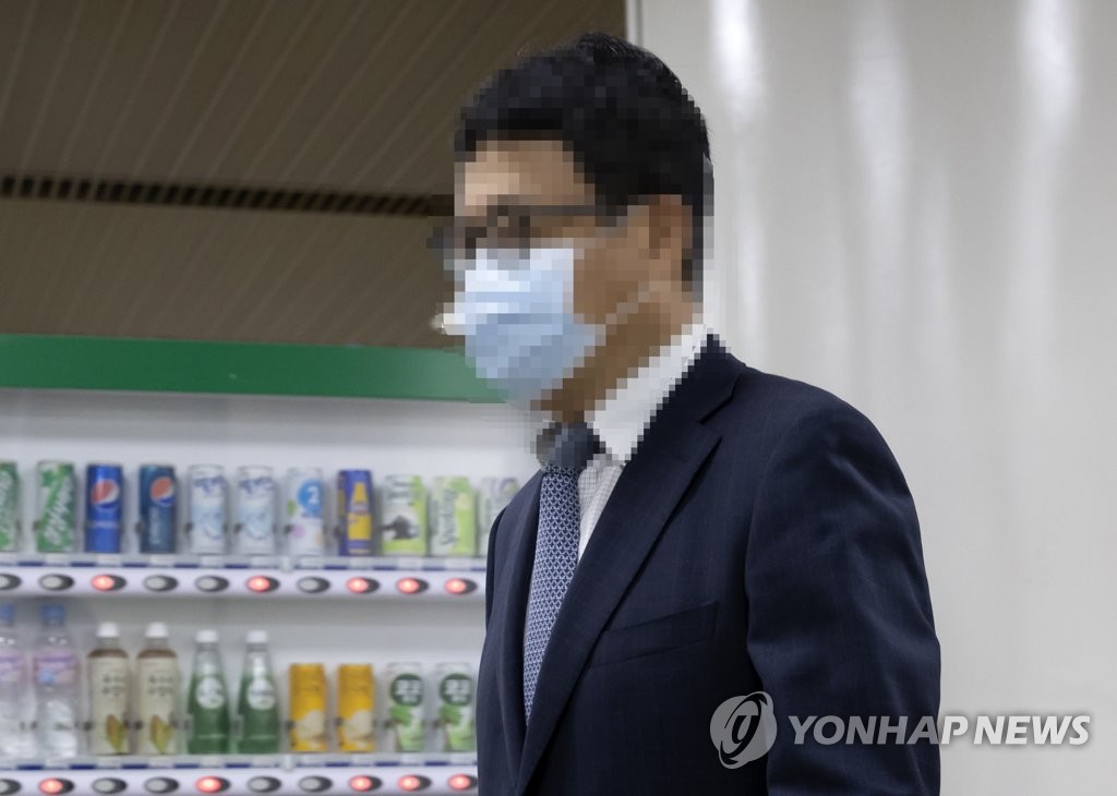 '故김홍영 검사 폭행' 前부장검사 이번주 1심 선고
