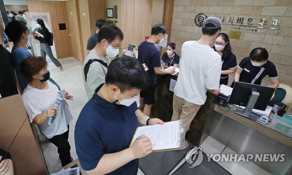 1차접종 5만여명↑ 총 1천540만1천361명…접종률 130일만에 30% 넘어(종합)