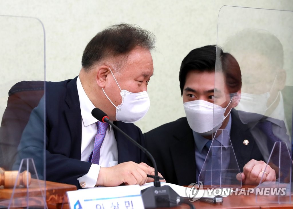與, 내달 7일부터 지역순회 경선…9월 5일 서울서 '피날레'