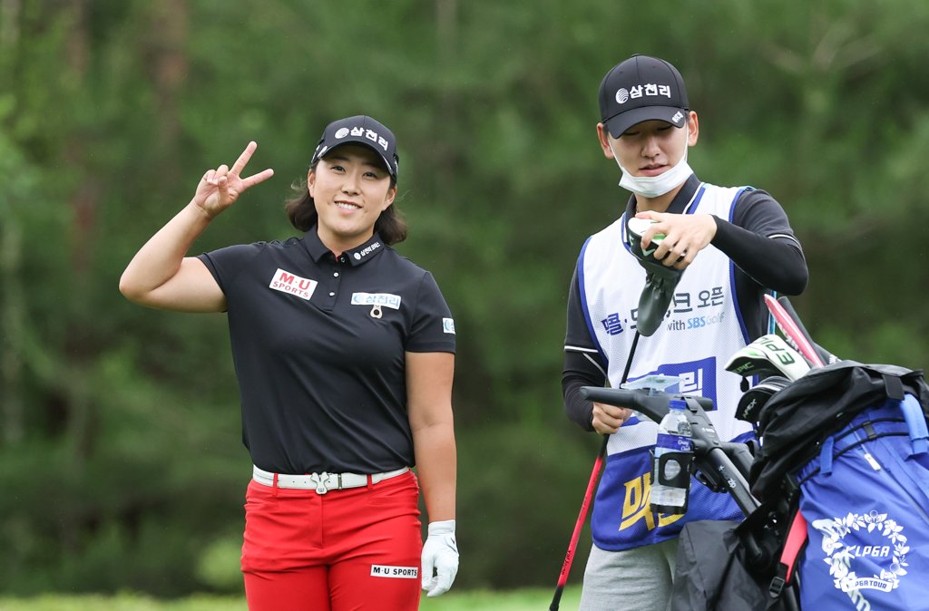 '달걀 골퍼' 김해림, 3년 2개월 만에 KLPGA 투어 우승(종합)