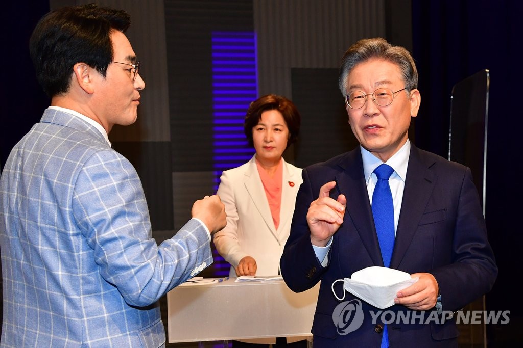 내부 협공 '방어모드' 이재명, 尹에는 "日극우 비슷" 사이다(종합)