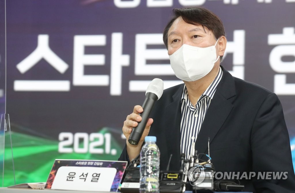 尹, 마이웨이 속 쌓이는 악재…이재명 때리기로 돌파?