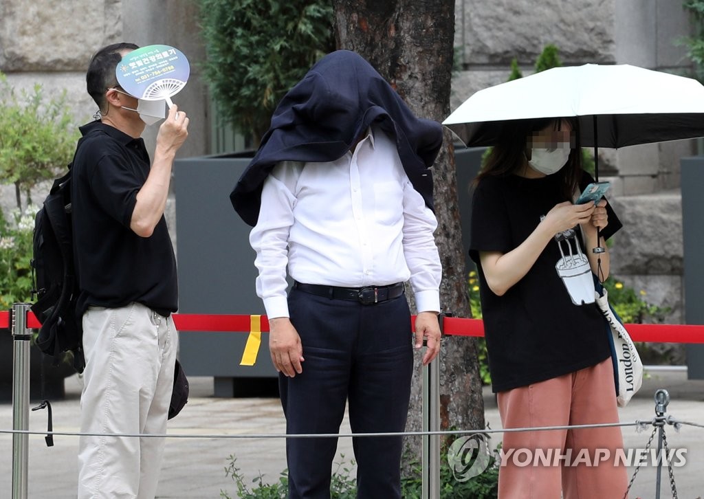 [내일날씨] 전국 흐리고 남부 소나기…폭염 이어져