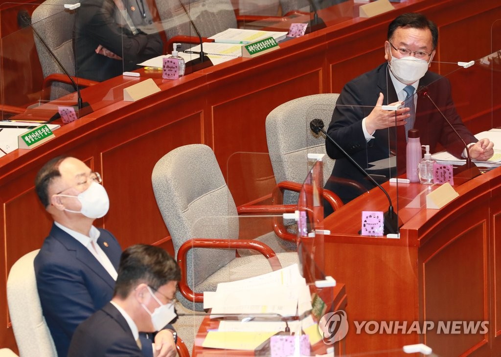 김총리 "민노총 집회, 감염병예방법 위반…곧 1차 수사결과"