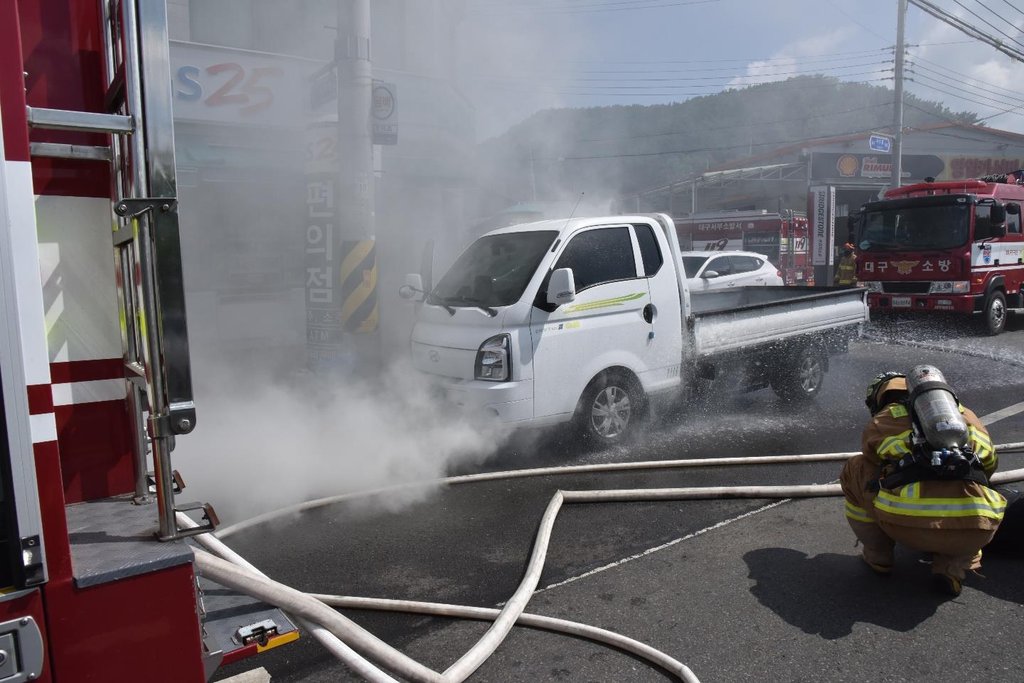 국내외에서 잇따르는 전기차 화재…소비자들 '불안불안'