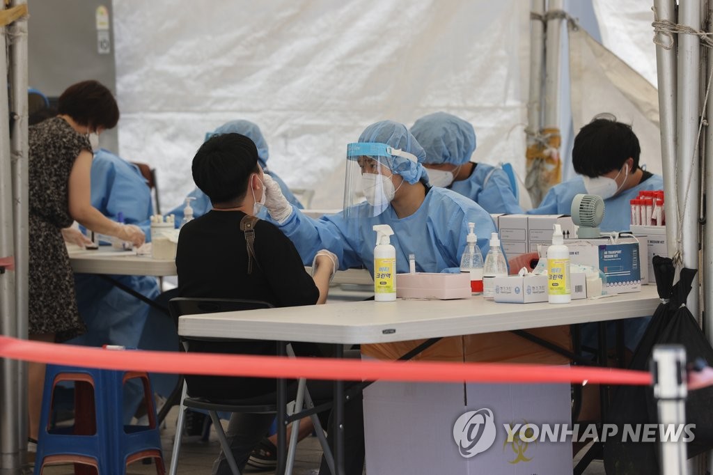 일상 곳곳 감염 확산 지속…감염경로 '조사중' 31.6% 또 최고치(종합)