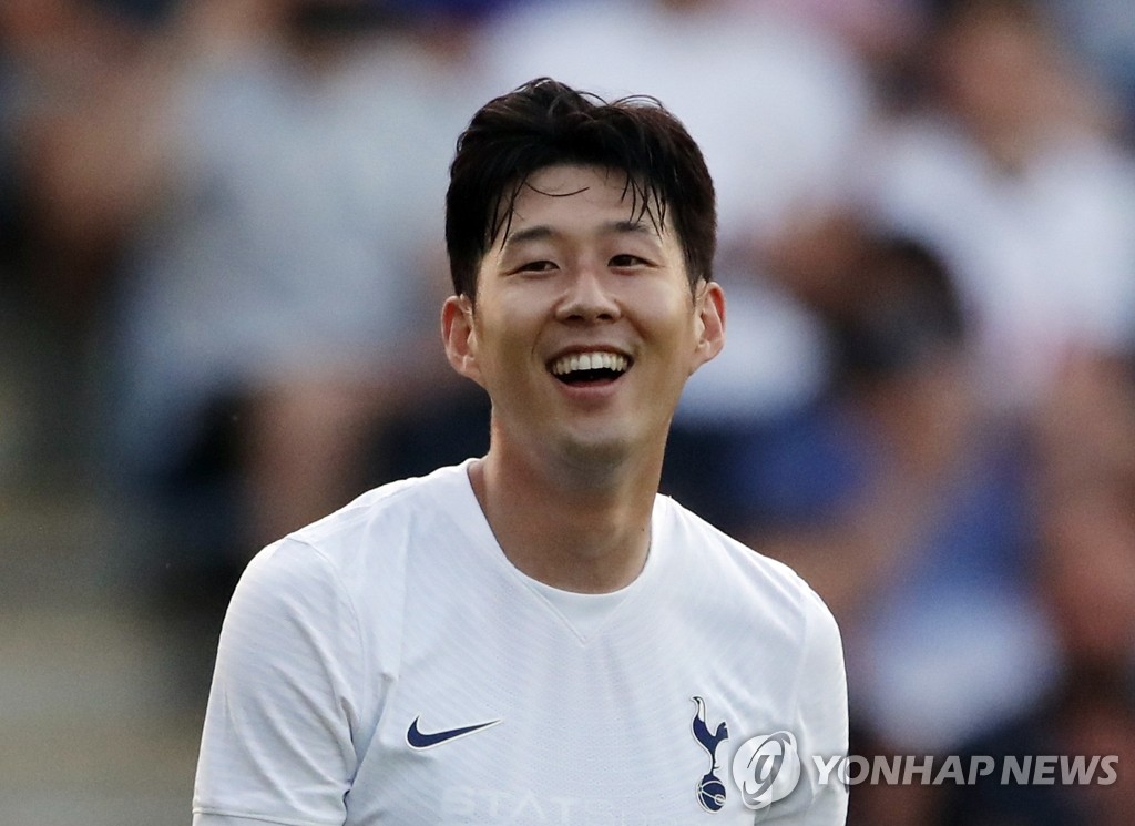 '손세이셔널' 손흥민, 토트넘과 4년 재계약…2025년까지 뛴다