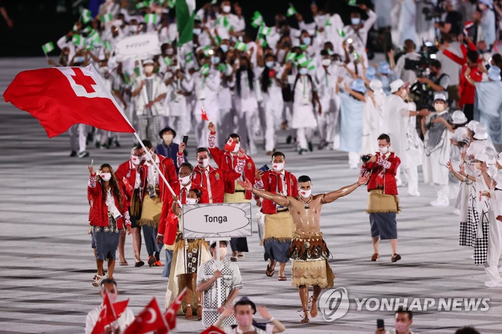 [올림픽] NBA 스타 밀스부터 배구여제 김연경까지…나라 대표한 기수들