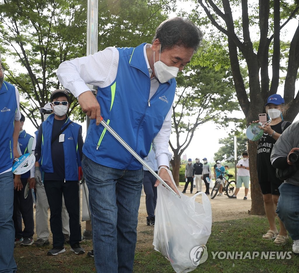 이낙연 "이재명측 공격 대꾸 안 할 수 없어…과열경쟁 자제해야"