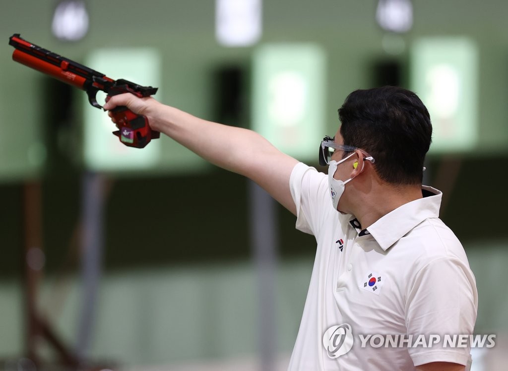 -올림픽- 진종오, 10ｍ 공기권총 탈락…김모세 결선 진출