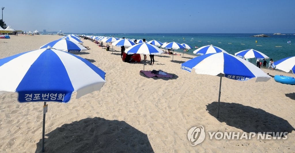 비수도권 첫 거리두기 4단계 격상 강릉시, 3단계로 하향 조정(종합)