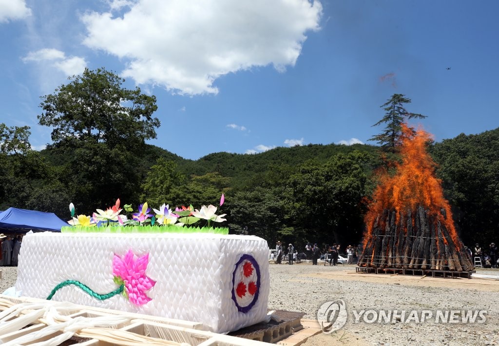 '불교 사회운동' 헌신 월주스님 영결식 엄수…"속히 돌아오소서"(종합)