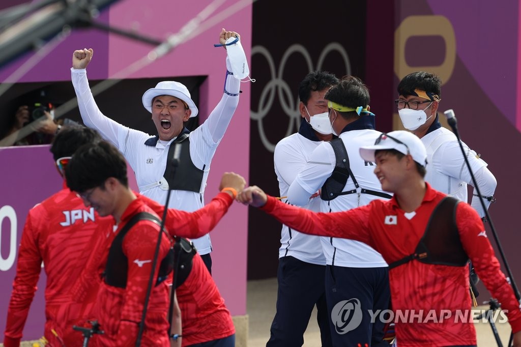 [올림픽] '일본 꺾고 결승' 남자양궁 "고지 넘었으니 점령만 남았다"